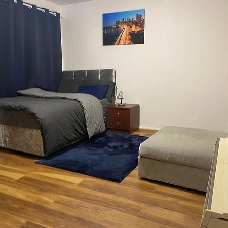 Double En-Suite Rooms Nevendon Dış mekan fotoğraf